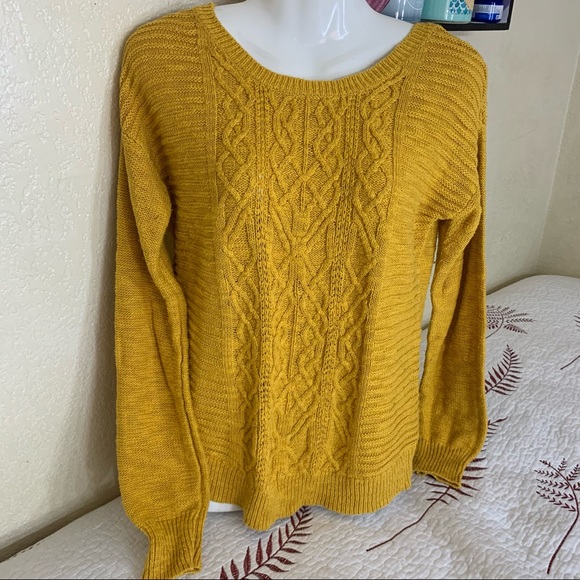 💜💜Mossimo Mustard Sweater YB - Picture 1 of 9